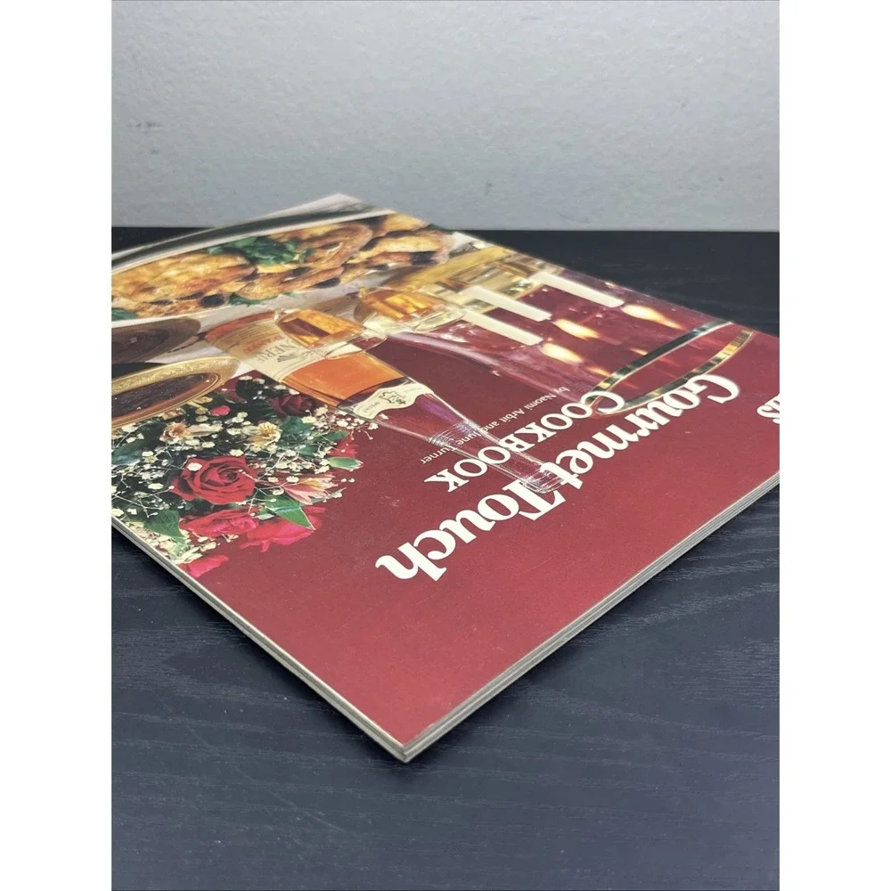 Ideals Gourmet Touch Cookbook 1978 Naomi Arbit June Turner Vintage Recipes
